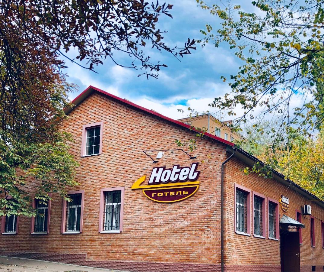 Hotel Korona Kropyvnytsky Buitenkant foto